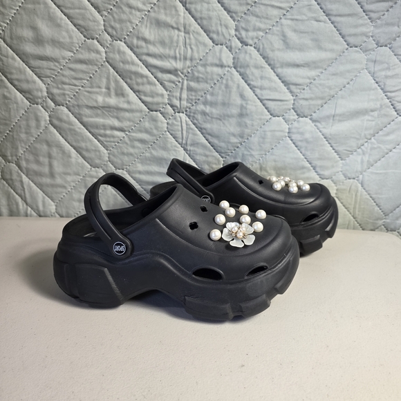 Shoes - Solaud Platform Black Platform Clog Sandals with Pearl Flower Charm Sz 40